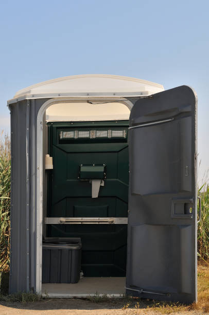 Best Porta potty rental near me  in Huron, SD